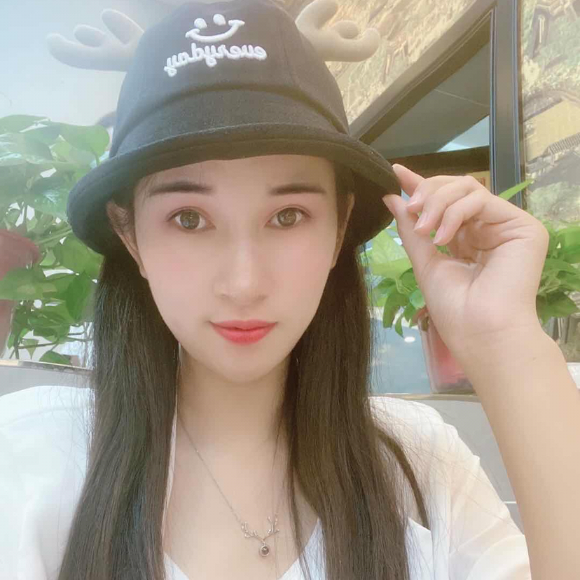 七七睡不醒的直播间
